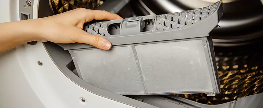 Signs Of A Clogged Dryer Lint Trap in Albany, New York